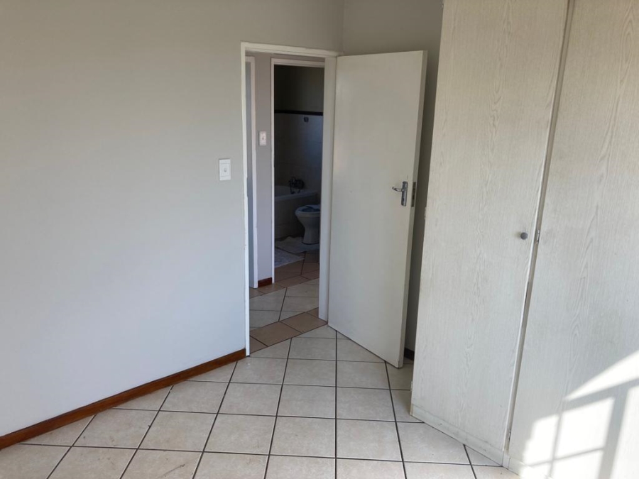 2 Bedroom Property for Sale in Equestria Gauteng