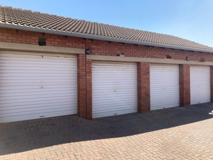 2 Bedroom Property for Sale in Equestria Gauteng