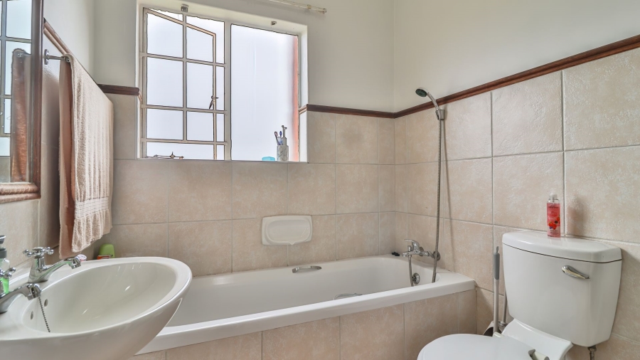 2 Bedroom Property for Sale in Equestria Gauteng