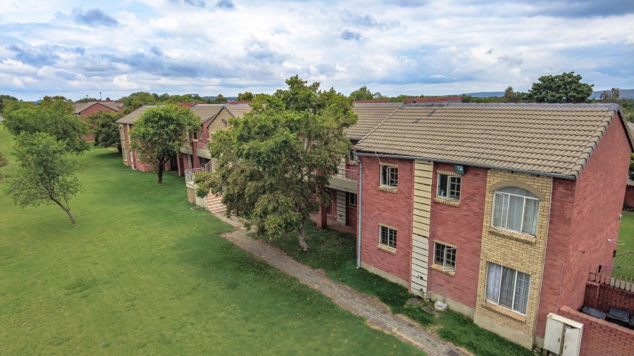 2 Bedroom Property for Sale in Equestria Gauteng