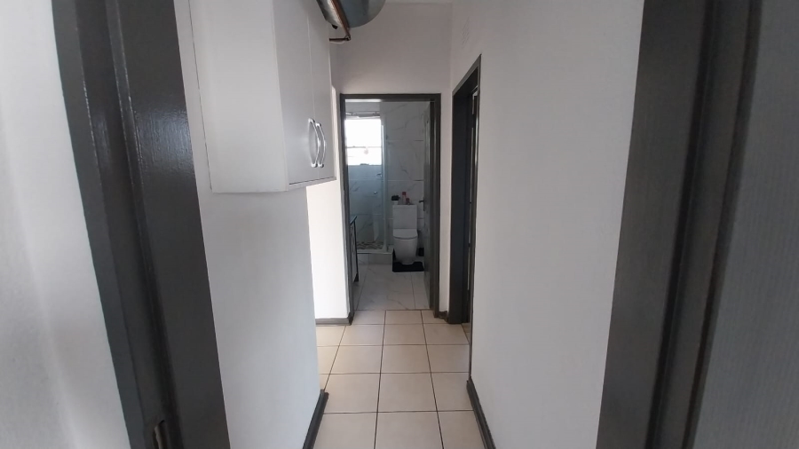 2 Bedroom Property for Sale in Raceview Gauteng