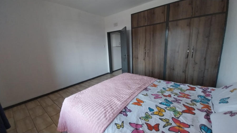 2 Bedroom Property for Sale in Raceview Gauteng