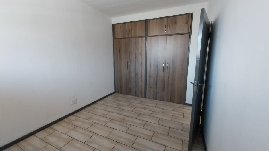 2 Bedroom Property for Sale in Raceview Gauteng