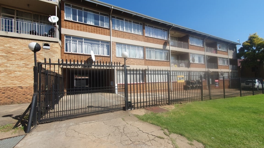 2 Bedroom Property for Sale in Raceview Gauteng