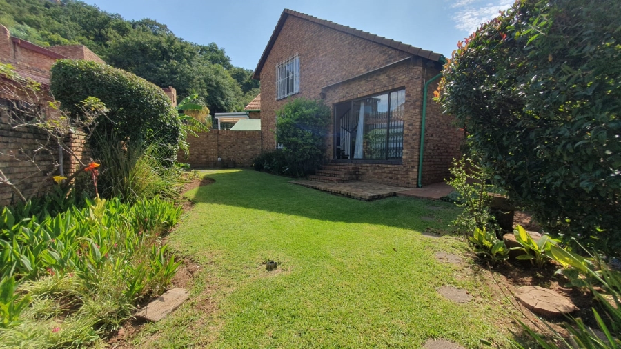 3 Bedroom Property for Sale in Bassonia Gauteng