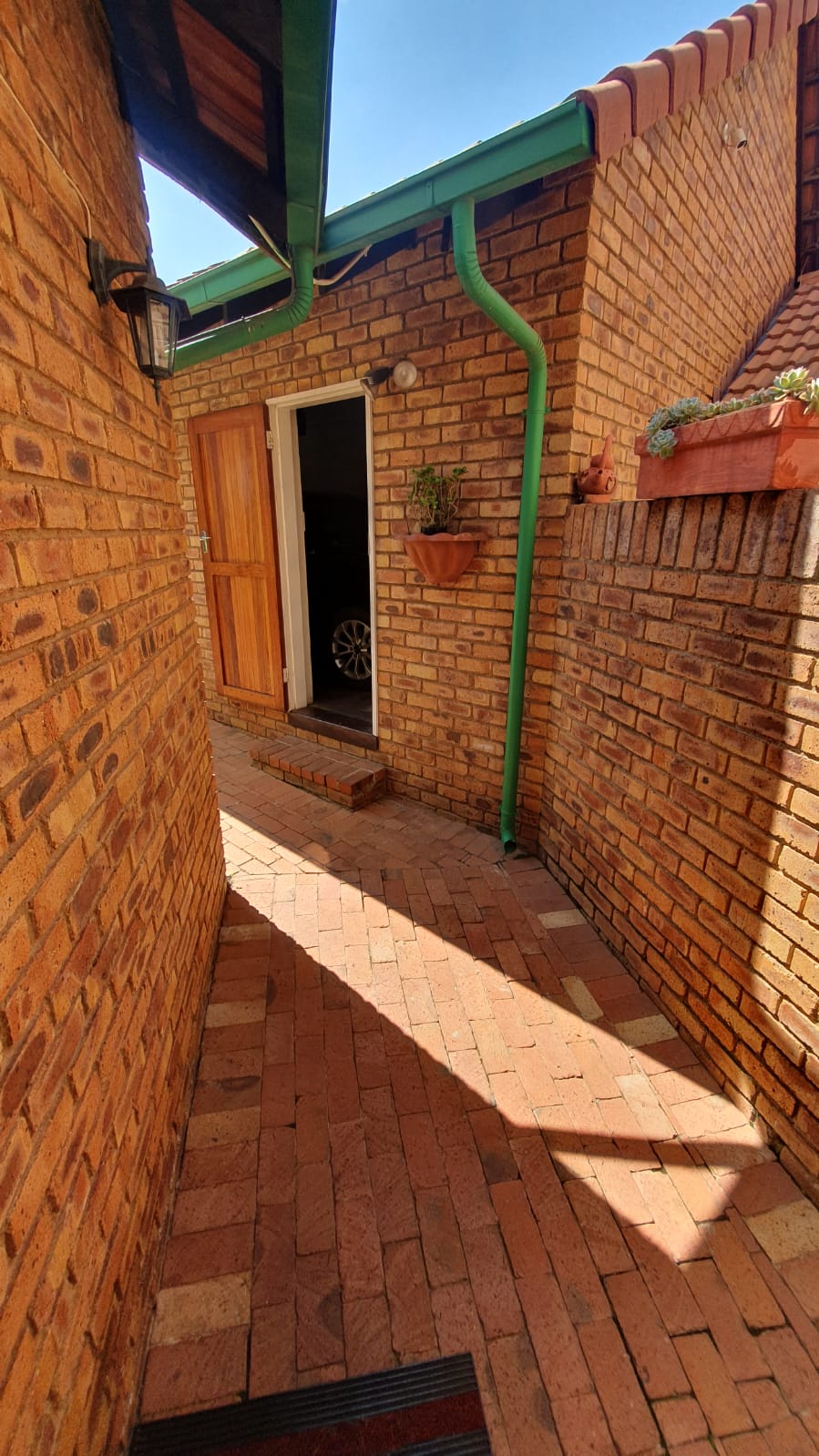 3 Bedroom Property for Sale in Bassonia Gauteng