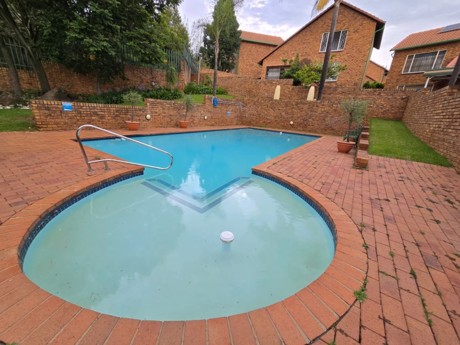 3 Bedroom Property for Sale in Bassonia Gauteng