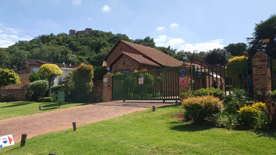 3 Bedroom Property for Sale in Bassonia Gauteng