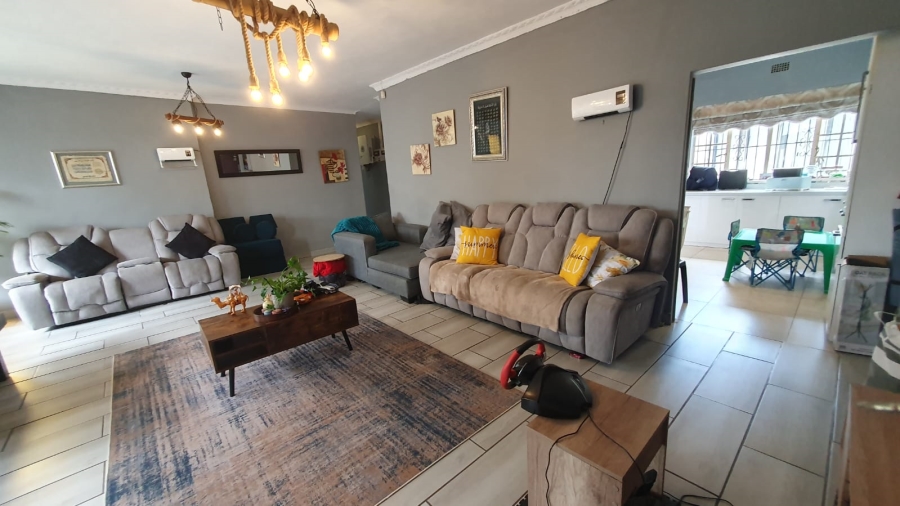 4 Bedroom Property for Sale in Rewlatch Gauteng