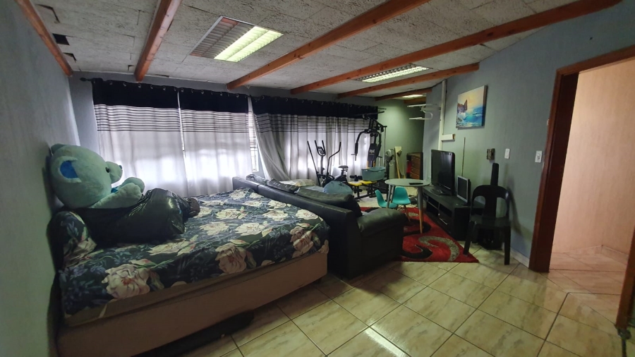 4 Bedroom Property for Sale in Rewlatch Gauteng