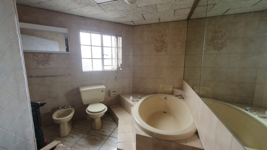 4 Bedroom Property for Sale in Rewlatch Gauteng