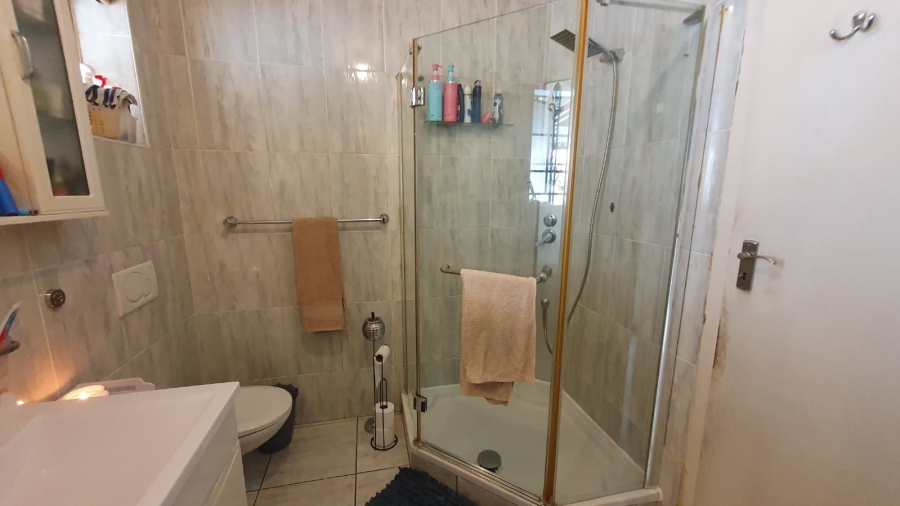 4 Bedroom Property for Sale in Rewlatch Gauteng