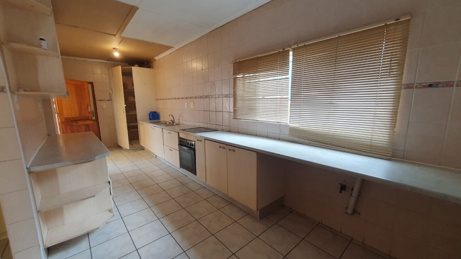 4 Bedroom Property for Sale in Roseacre Gauteng