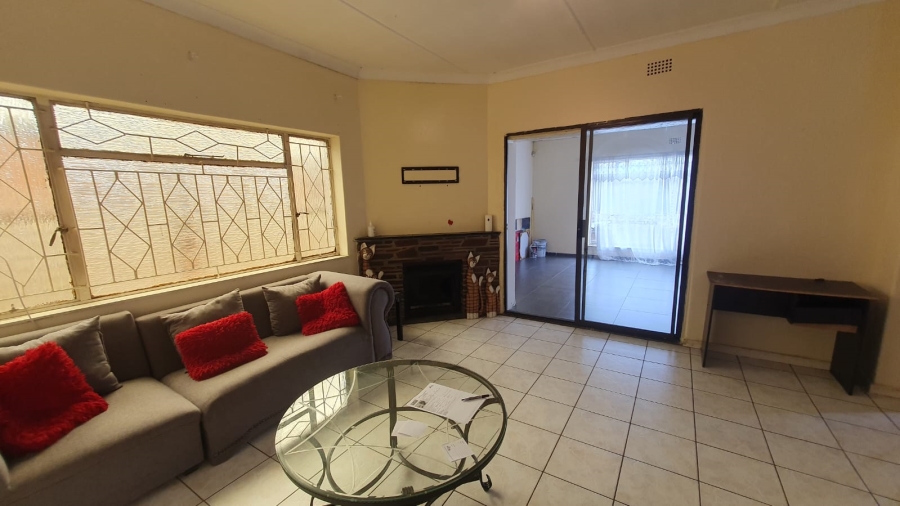 4 Bedroom Property for Sale in Roseacre Gauteng