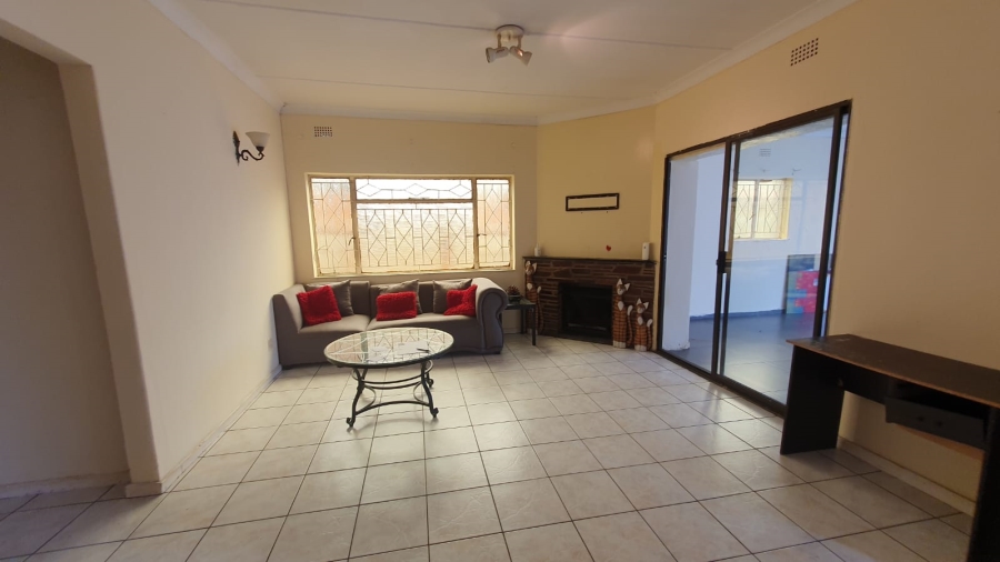 4 Bedroom Property for Sale in Roseacre Gauteng