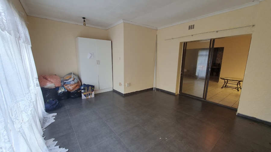 4 Bedroom Property for Sale in Roseacre Gauteng