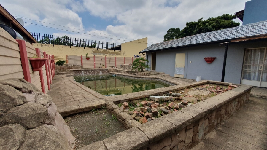 4 Bedroom Property for Sale in Roseacre Gauteng