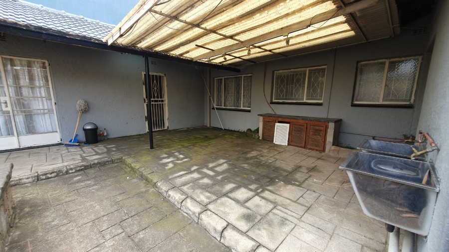 4 Bedroom Property for Sale in Roseacre Gauteng