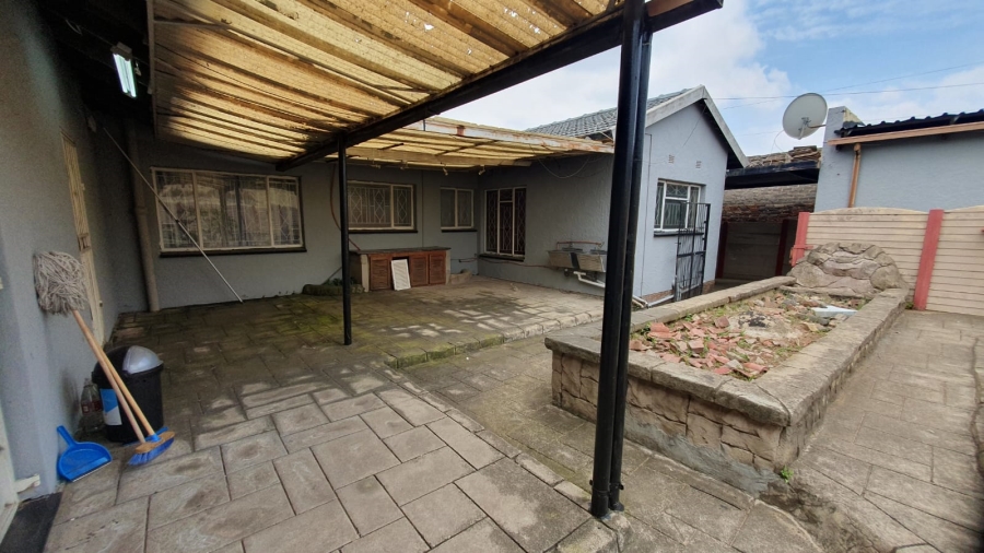 4 Bedroom Property for Sale in Roseacre Gauteng