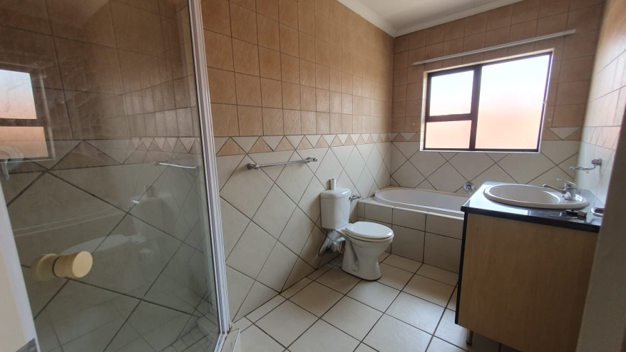 2 Bedroom Property for Sale in Florentia Gauteng