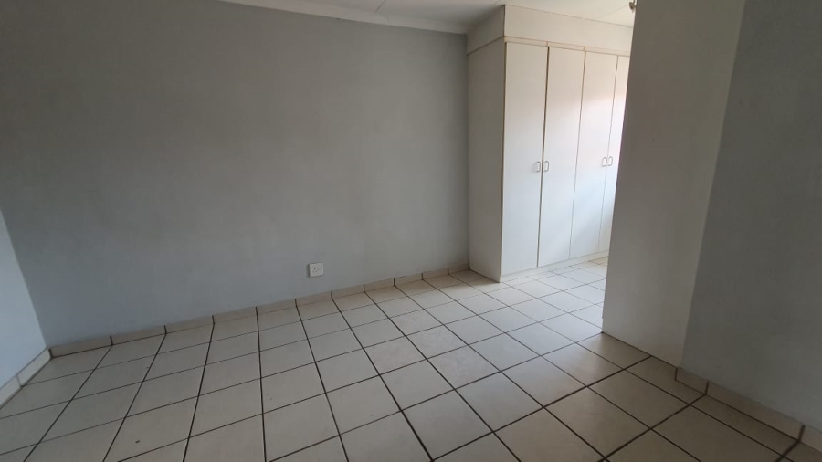 2 Bedroom Property for Sale in Florentia Gauteng