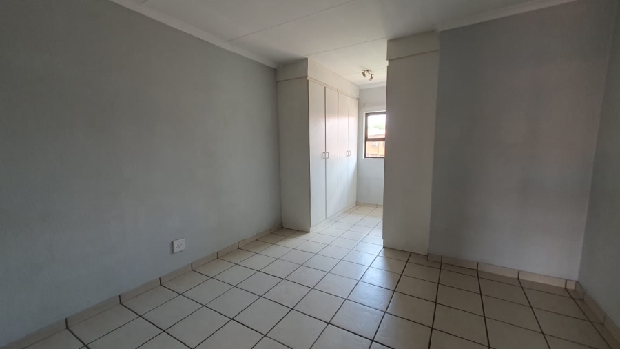 2 Bedroom Property for Sale in Florentia Gauteng