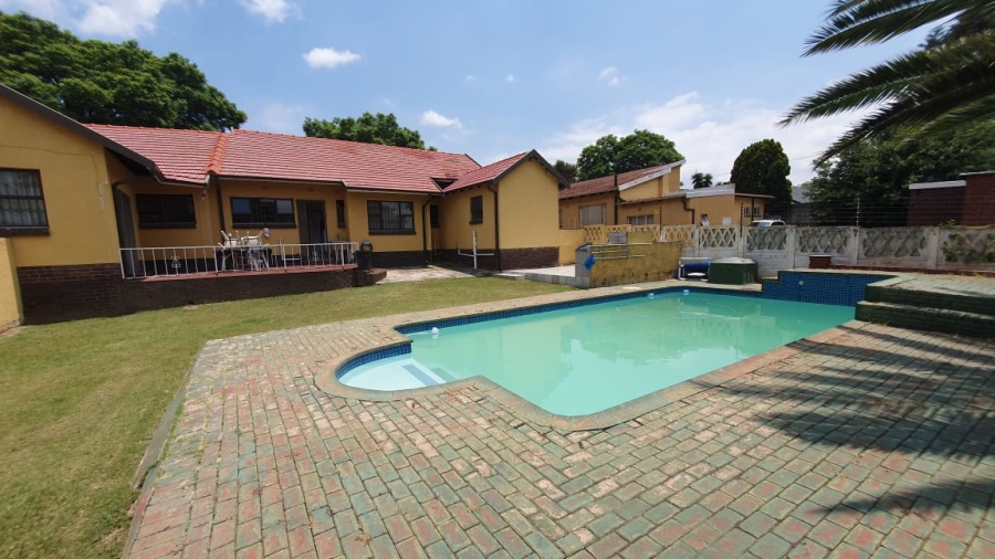 4 Bedroom Property for Sale in Lambton Gauteng