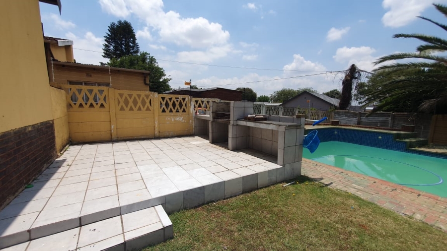 4 Bedroom Property for Sale in Lambton Gauteng