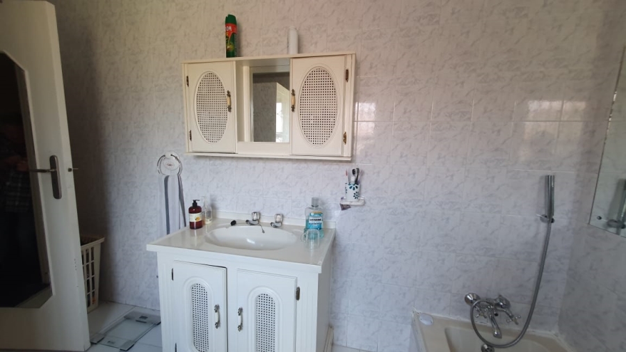 4 Bedroom Property for Sale in Lambton Gauteng