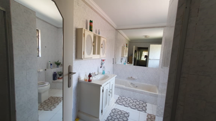 4 Bedroom Property for Sale in Lambton Gauteng