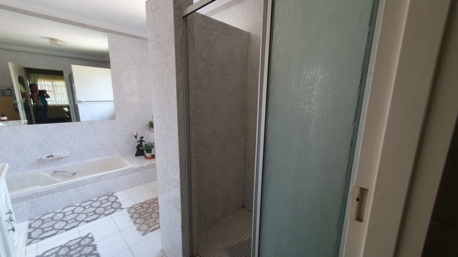 4 Bedroom Property for Sale in Lambton Gauteng