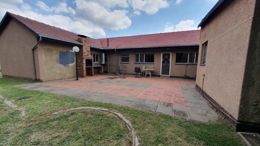 4 Bedroom Property for Sale in Lambton Gauteng