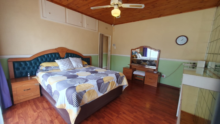 6 Bedroom Property for Sale in Rewlatch Gauteng