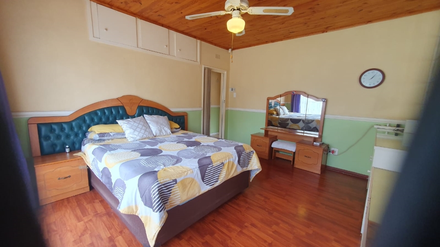 6 Bedroom Property for Sale in Rewlatch Gauteng