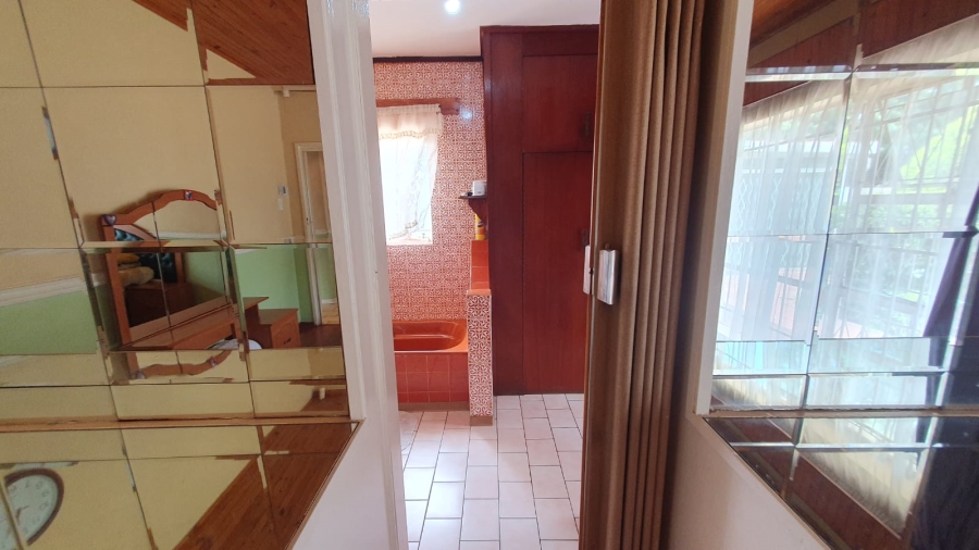 6 Bedroom Property for Sale in Rewlatch Gauteng