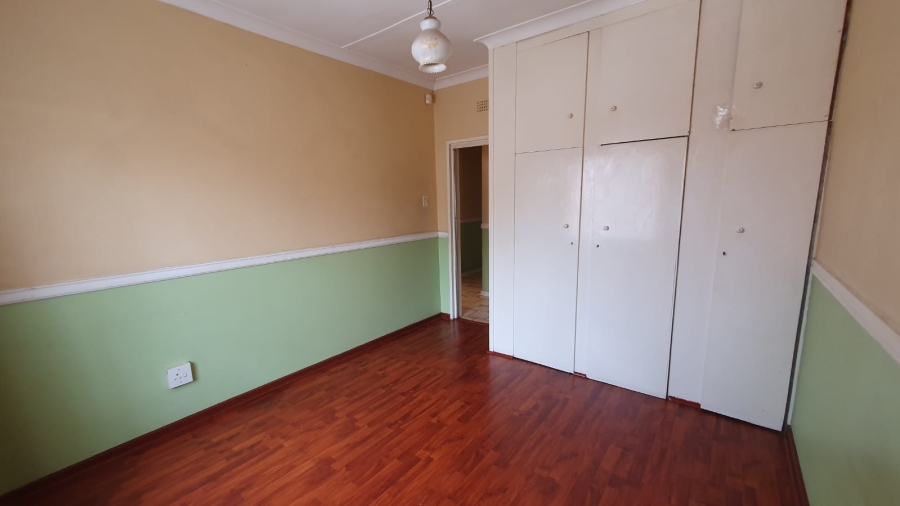 6 Bedroom Property for Sale in Rewlatch Gauteng