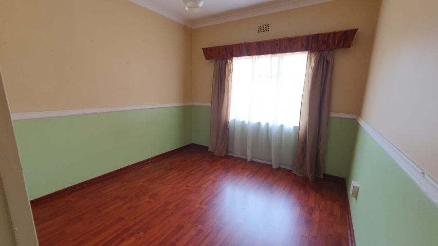 6 Bedroom Property for Sale in Rewlatch Gauteng