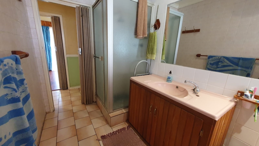 6 Bedroom Property for Sale in Rewlatch Gauteng