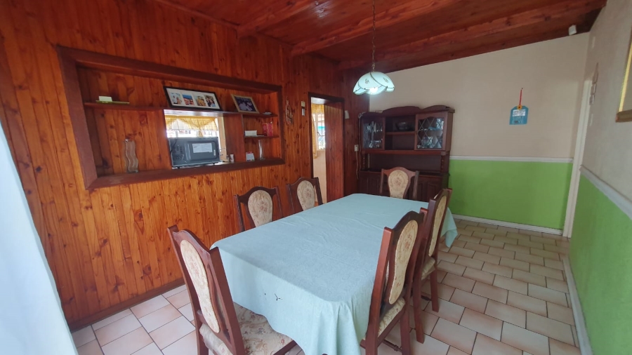 6 Bedroom Property for Sale in Rewlatch Gauteng