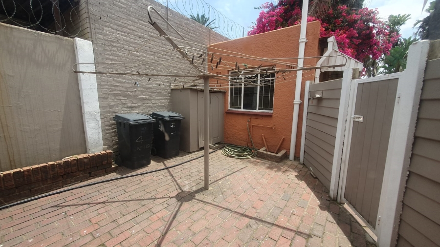 6 Bedroom Property for Sale in Rewlatch Gauteng