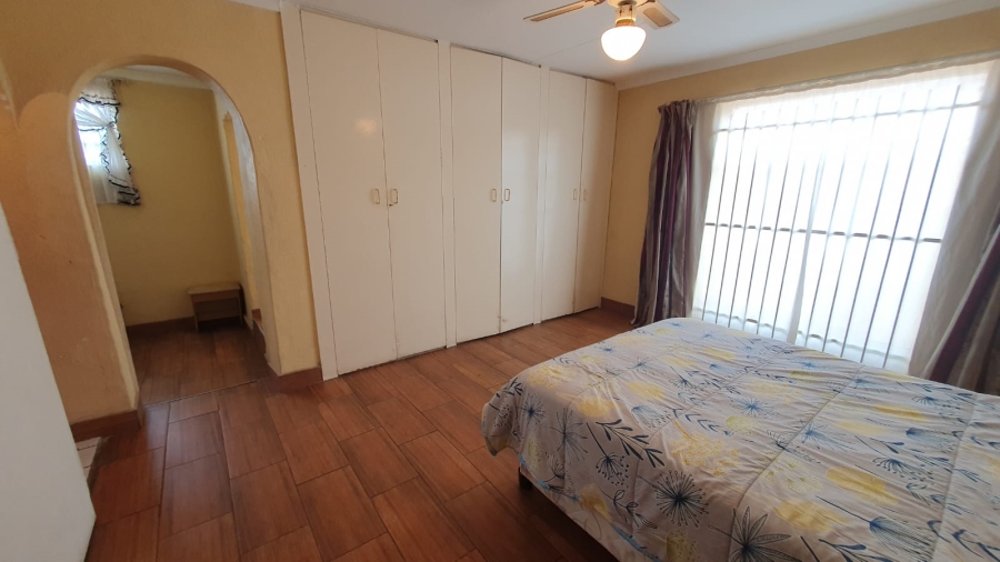 6 Bedroom Property for Sale in Rewlatch Gauteng