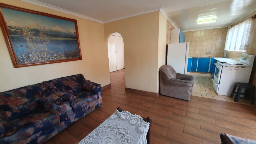 6 Bedroom Property for Sale in Rewlatch Gauteng