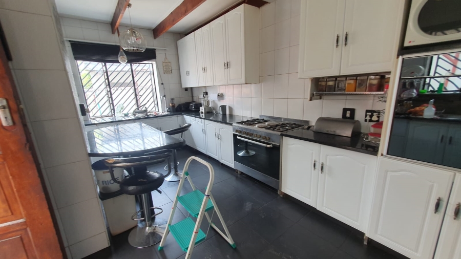 4 Bedroom Property for Sale in Rewlatch Gauteng