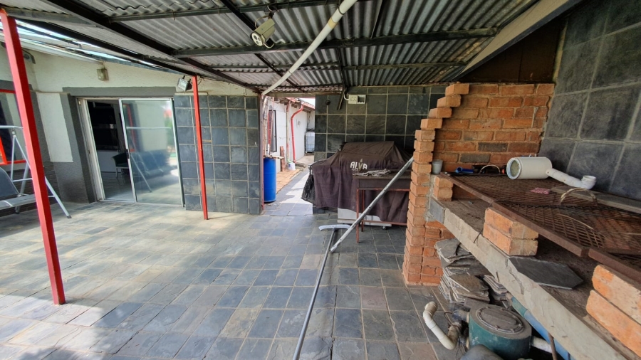 4 Bedroom Property for Sale in Rewlatch Gauteng