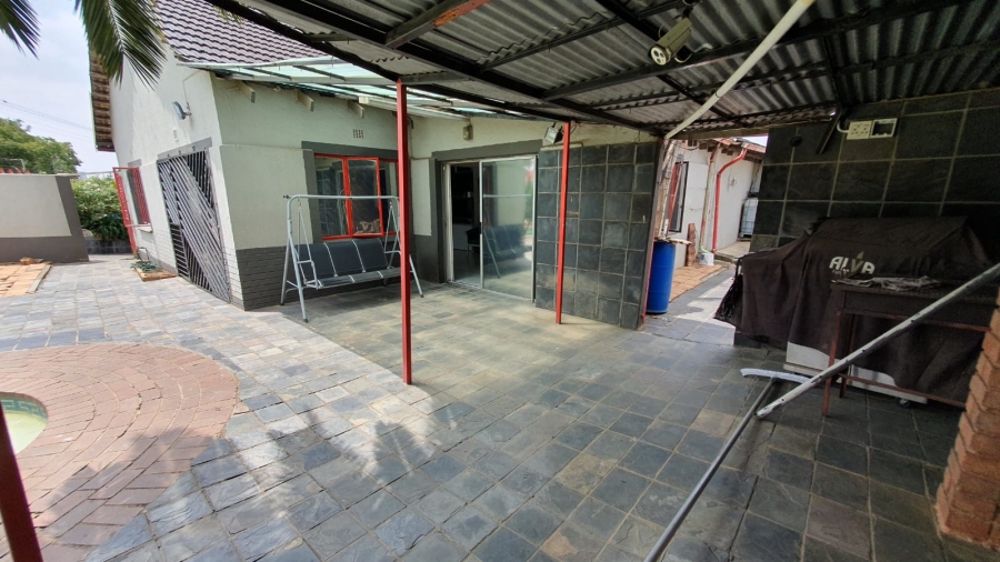 4 Bedroom Property for Sale in Rewlatch Gauteng