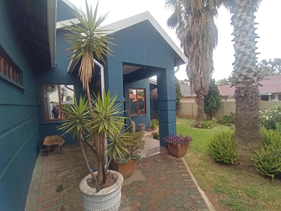 4 Bedroom Property for Sale in Randhart Gauteng