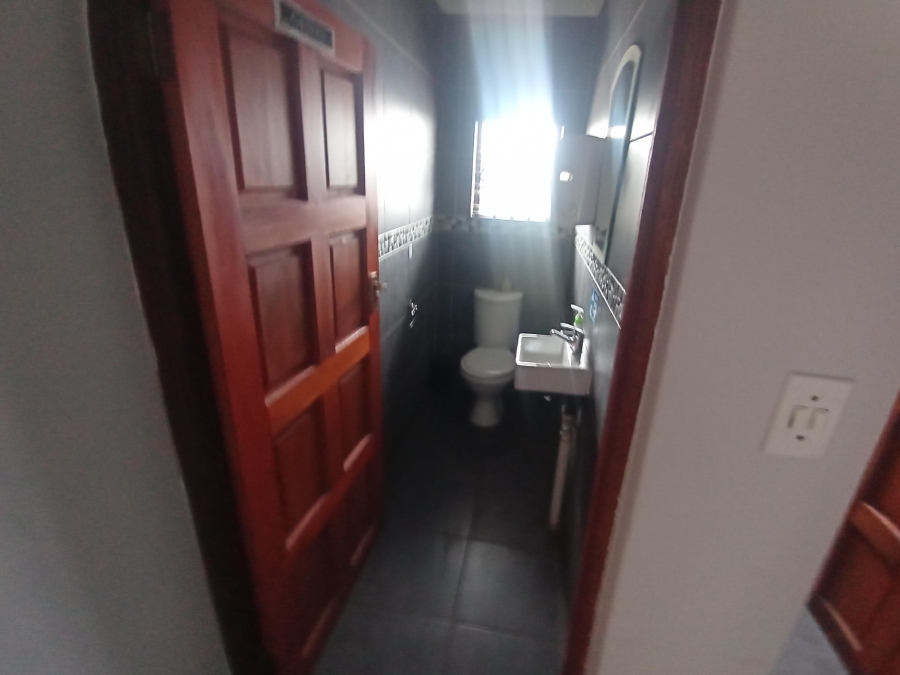 9 Bedroom Property for Sale in New Redruth Gauteng