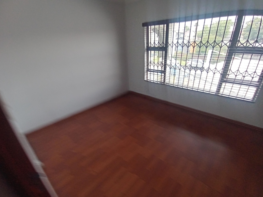 9 Bedroom Property for Sale in New Redruth Gauteng