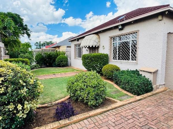 4 Bedroom Property for Sale in Regents Park Gauteng