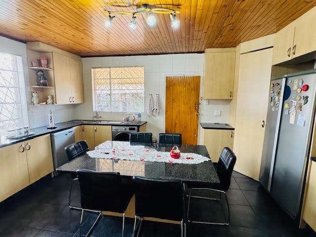 4 Bedroom Property for Sale in Regents Park Gauteng